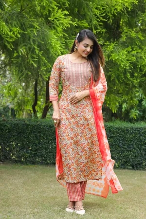 PEACH_SLICE_KURTA_WITH_PANT___DUPATTA__JKH4JLX1W5_2024-08-13_1